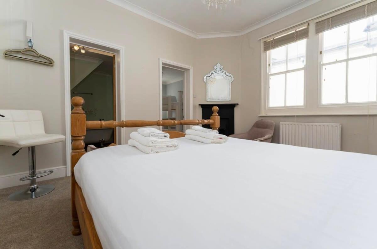 Host & - The Old Coach House On Margaret Street * Hove
